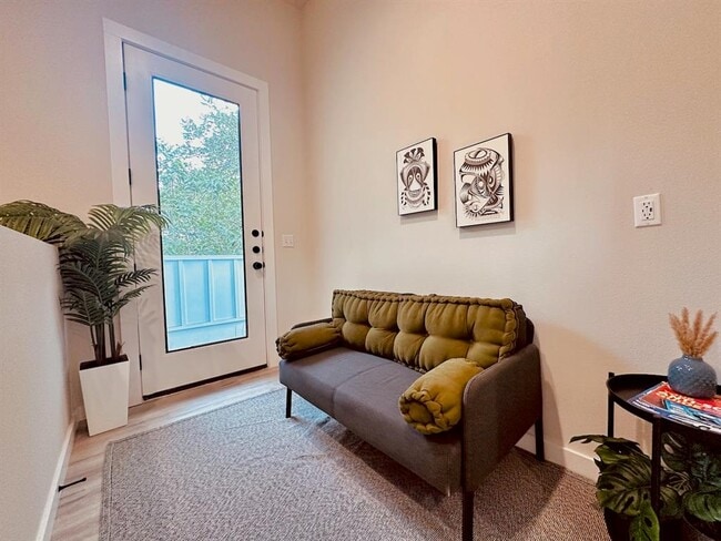 Building Photo - 4706 Sylvandale Dr