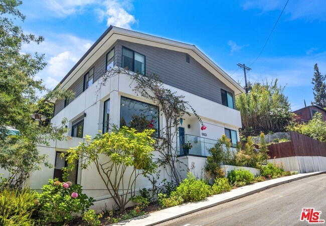 Building Photo - 4841 Minden Pl