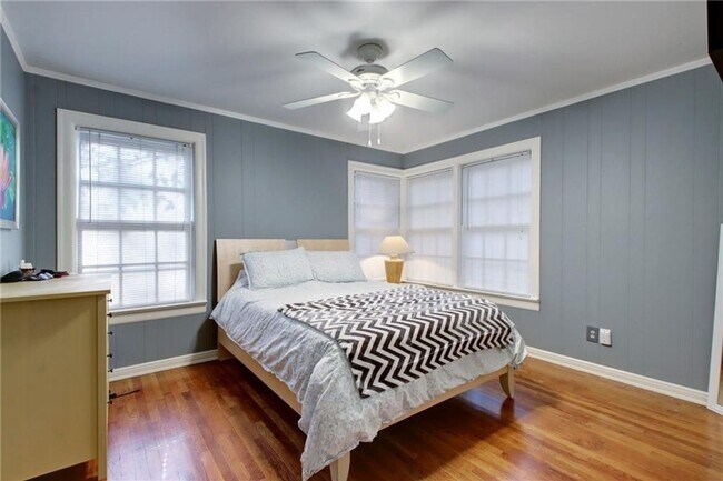 Building Photo - 2831 Pearl St