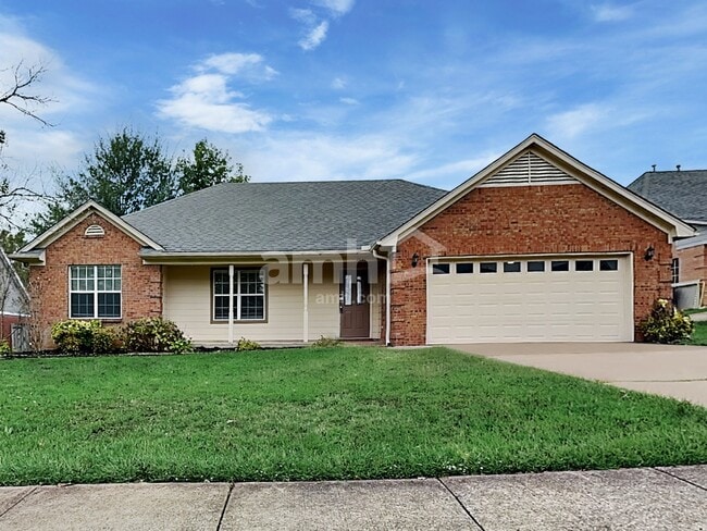 Building Photo - 3433 Sundial Dr