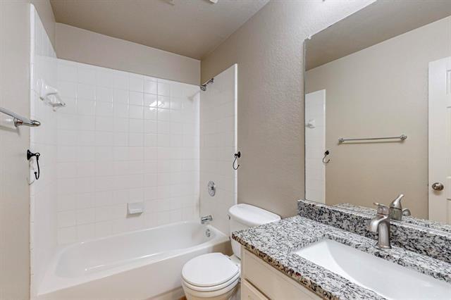 Building Photo - 11501 Lauren Way