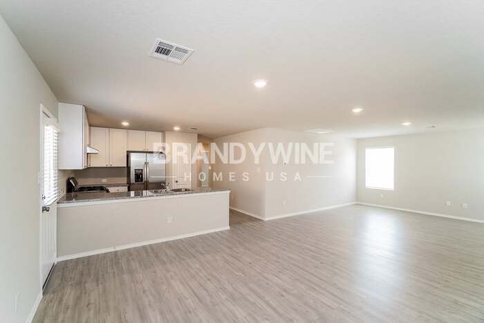 Building Photo - 7226 Winding Finger