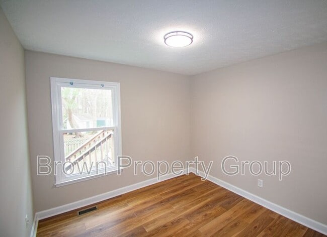 Building Photo - 6580 Applewhite Rd