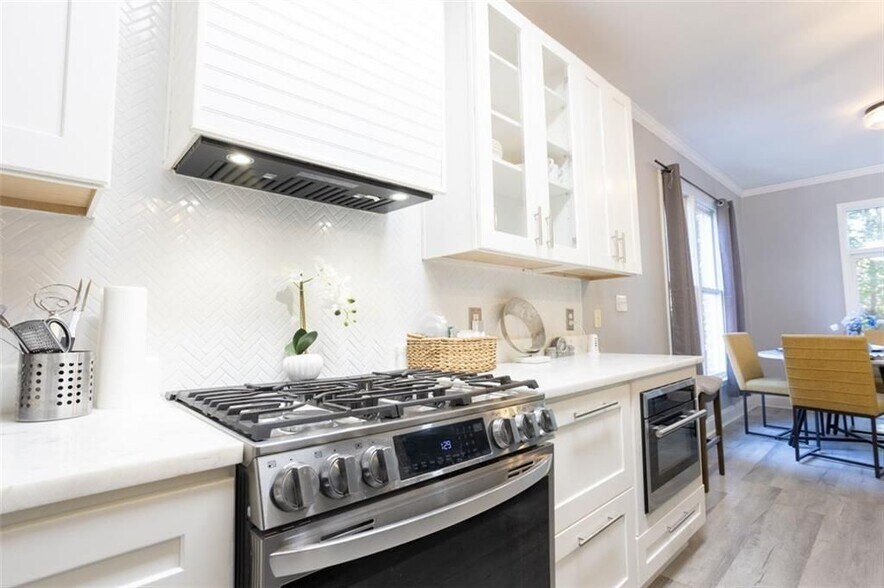 Building Photo - 4867 Pinnacle Dr