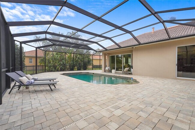 Building Photo - 7042 Twin Hills Terrace