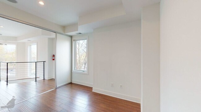 Building Photo - 1103 9th St NE