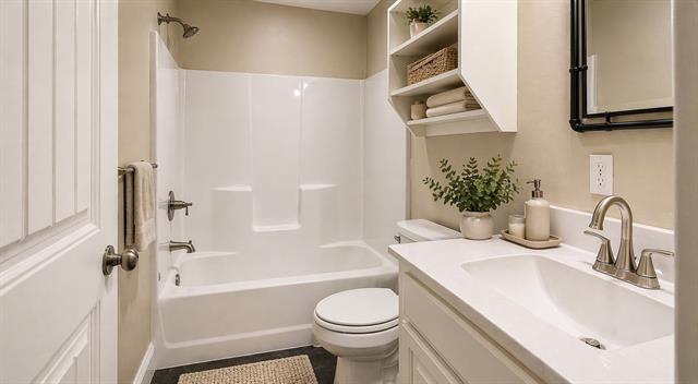 Building Photo - 212 E Walker St