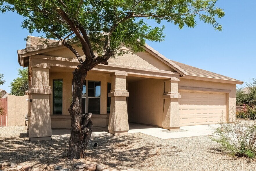 Building Photo - 105 N 108th Dr