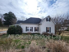 Building Photo - 311 Retreat St