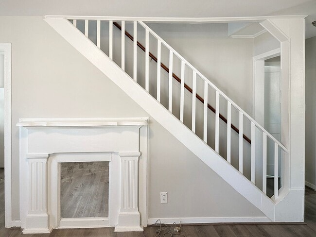Primary Photo - **HOLIDAY MOVE IN SPECIAL: $200 OFF 1st MO...