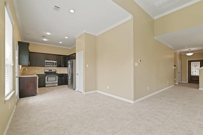 Building Photo - 13839 Rosemere Ln