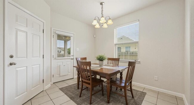 Building Photo - 5809 Needle Nook Ct