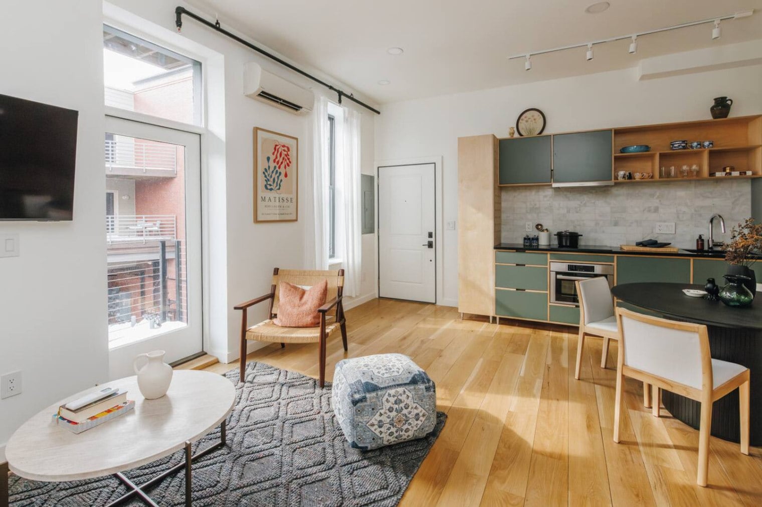 Building Photo - 1508 Pleasant St