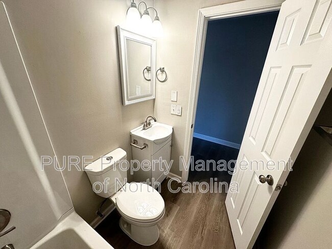 Building Photo - 102 Booker Ave