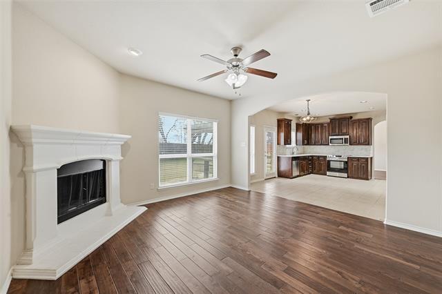 Building Photo - 700 Ireland Way