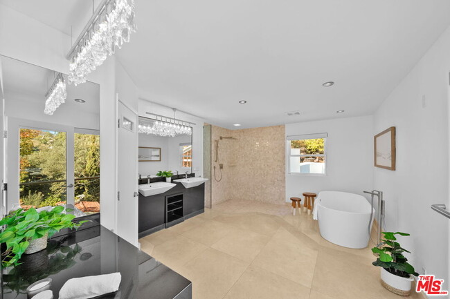 Building Photo - 3111 Belden Dr
