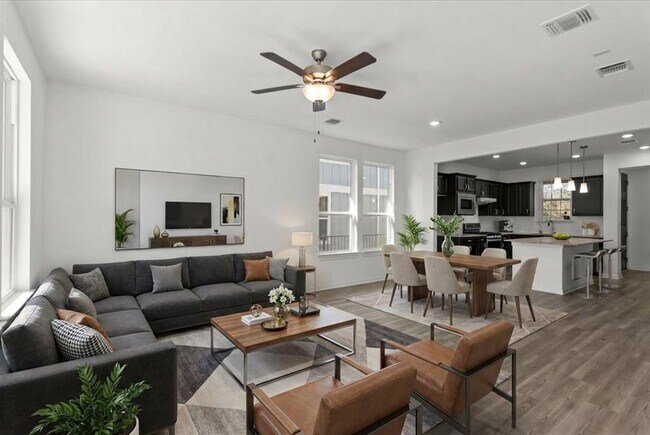 Building Photo - 813 Saratoga Ln