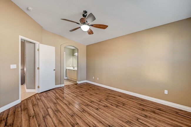 Building Photo - 9333 Leaping Deer Pl