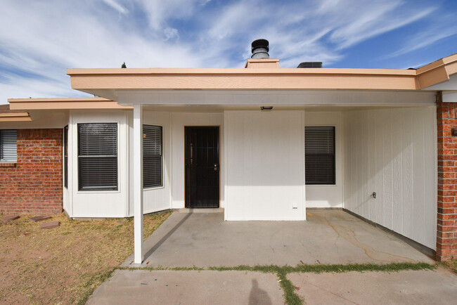 Building Photo - 11234 Red Hawk Ln