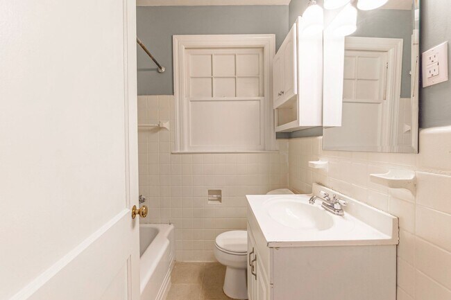 Building Photo - Updated home blends historic charm with mo...