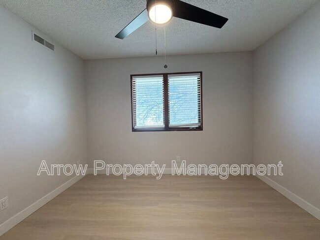 Building Photo - 539 N 24th St