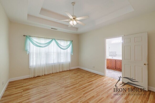 Building Photo - 411 Timber Creek Dr
