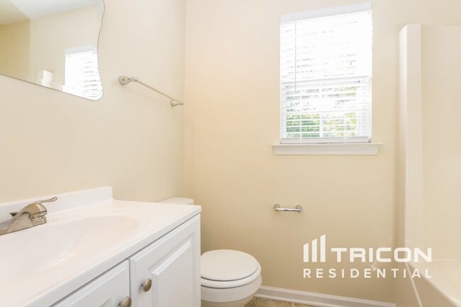 Building Photo - 1607 Bear Brook Dr