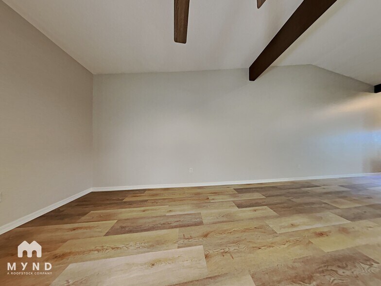 Building Photo - 1351 N Pleasant Dr