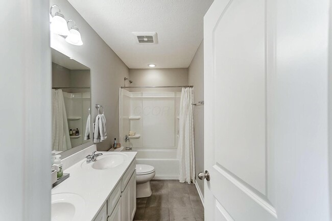 Building Photo - 6407 Low Tide Wy