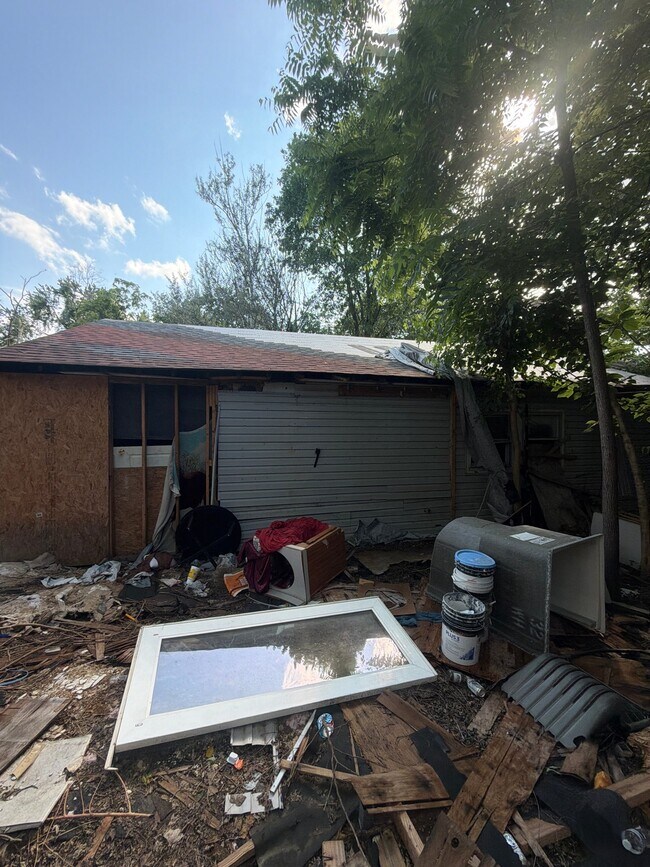 Building Photo - 30 Delores Dr