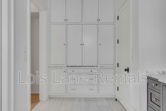 Building Photo - 507 McCants Dr
