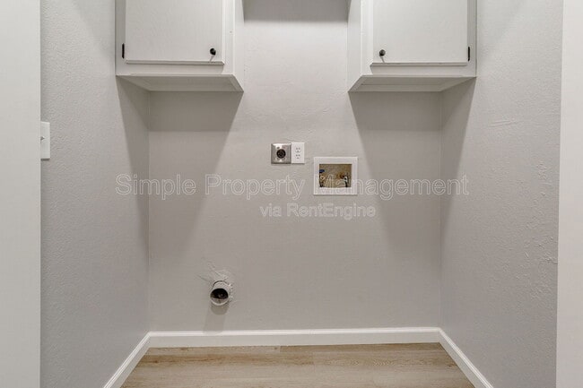 Building Photo - 129 SE 42nd St