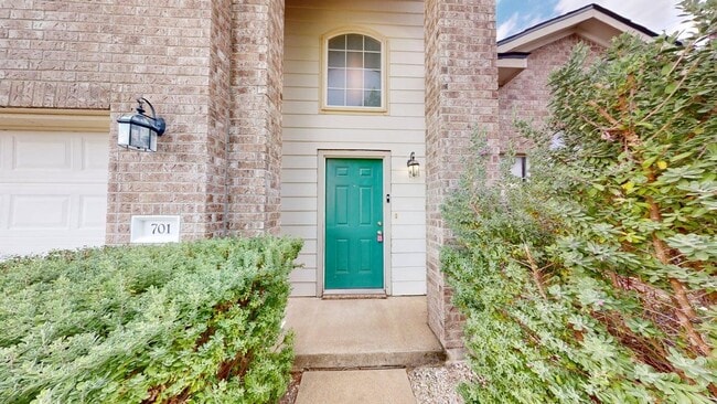 Building Photo - 701 Black Hills Trail