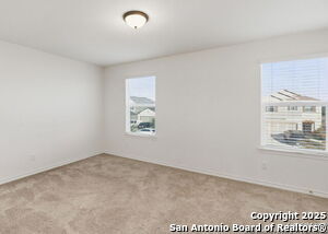 Building Photo - 245 Blacktail Dr