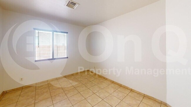 Building Photo - 8488 N Winchester Creek Dr