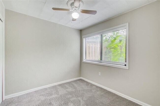 Building Photo - 1301 Parkaire Crossing