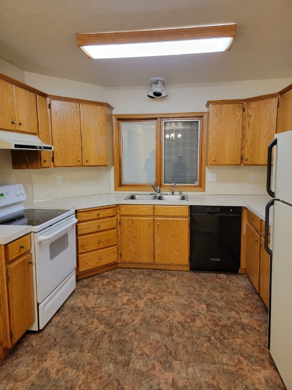 Building Photo - 620 Buckingham Dr