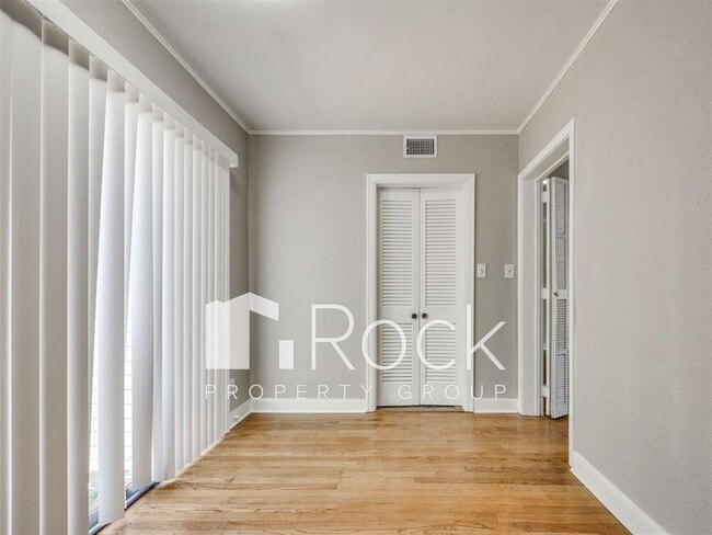 Building Photo - 3 Bedroom Home + 1 Bedroom Apartment near OCU and Uptown!