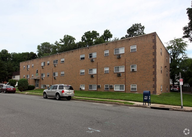 Primary Photo - Pearson Court Apartments