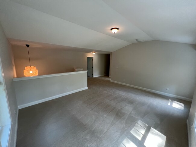 Building Photo - 1 Laurel Valley Ct