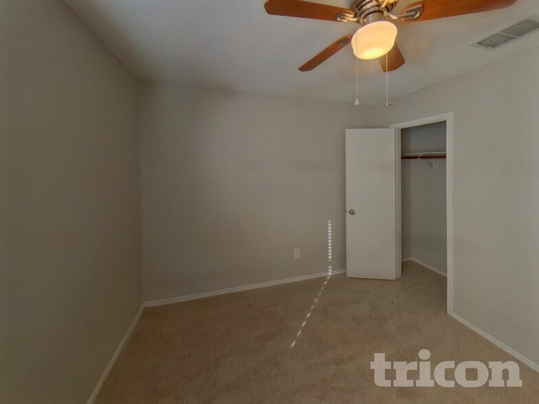 Building Photo - 104 Scarlet View