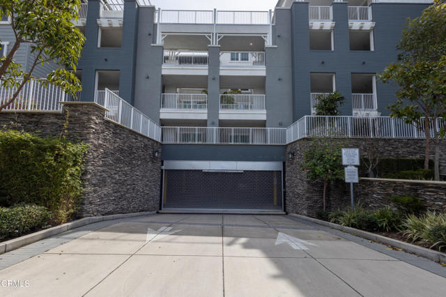 Building Photo - 4012 Tradewinds Dr