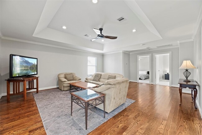 Building Photo - 903 Sugarfield Ct