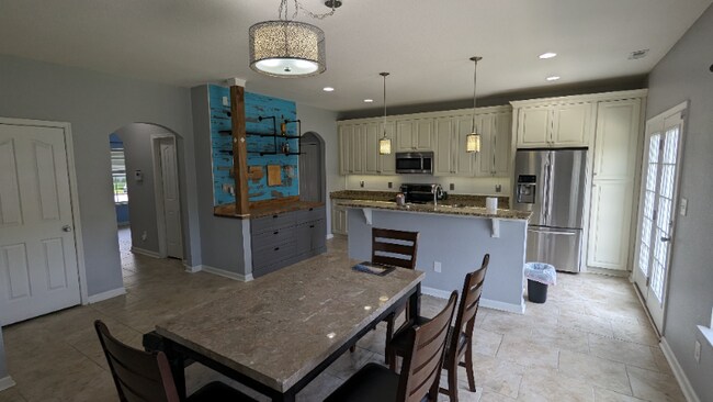 Building Photo - 418 Munden Ave