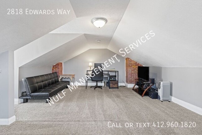 Building Photo - 2818 Edwards Wy