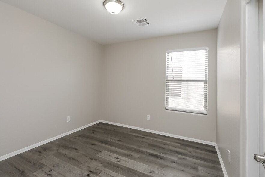 Building Photo - 10223 W Gross Ave