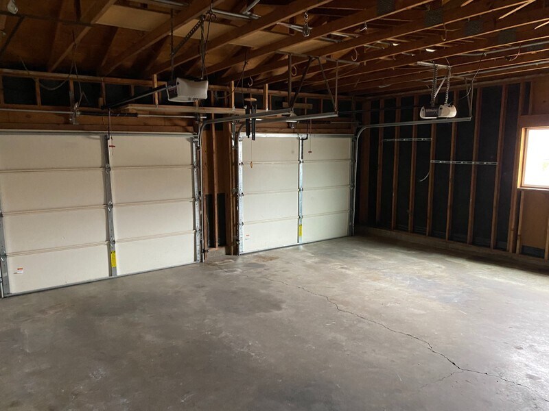 Building Photo - 411 E 100 S