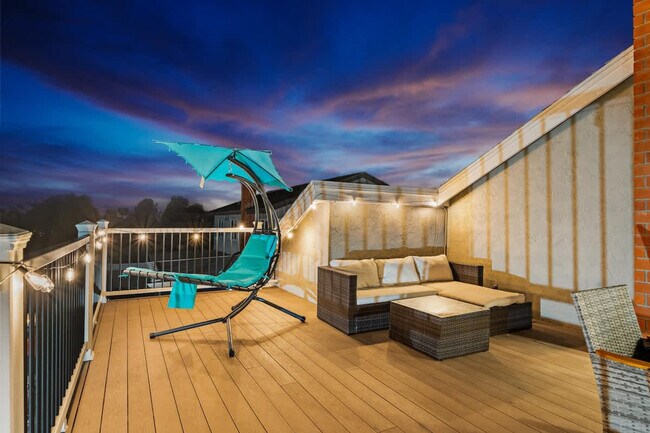 Building Photo - 13075 Old West Ave