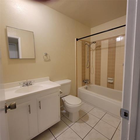 Building Photo - 2113 Alder Trail