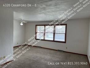 Building Photo - 4320 Crawford Dr